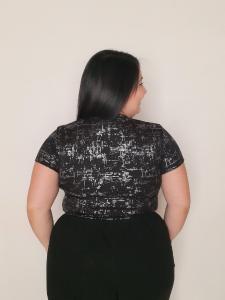 Remera Crop Curvy Oferta - Miniatura 2