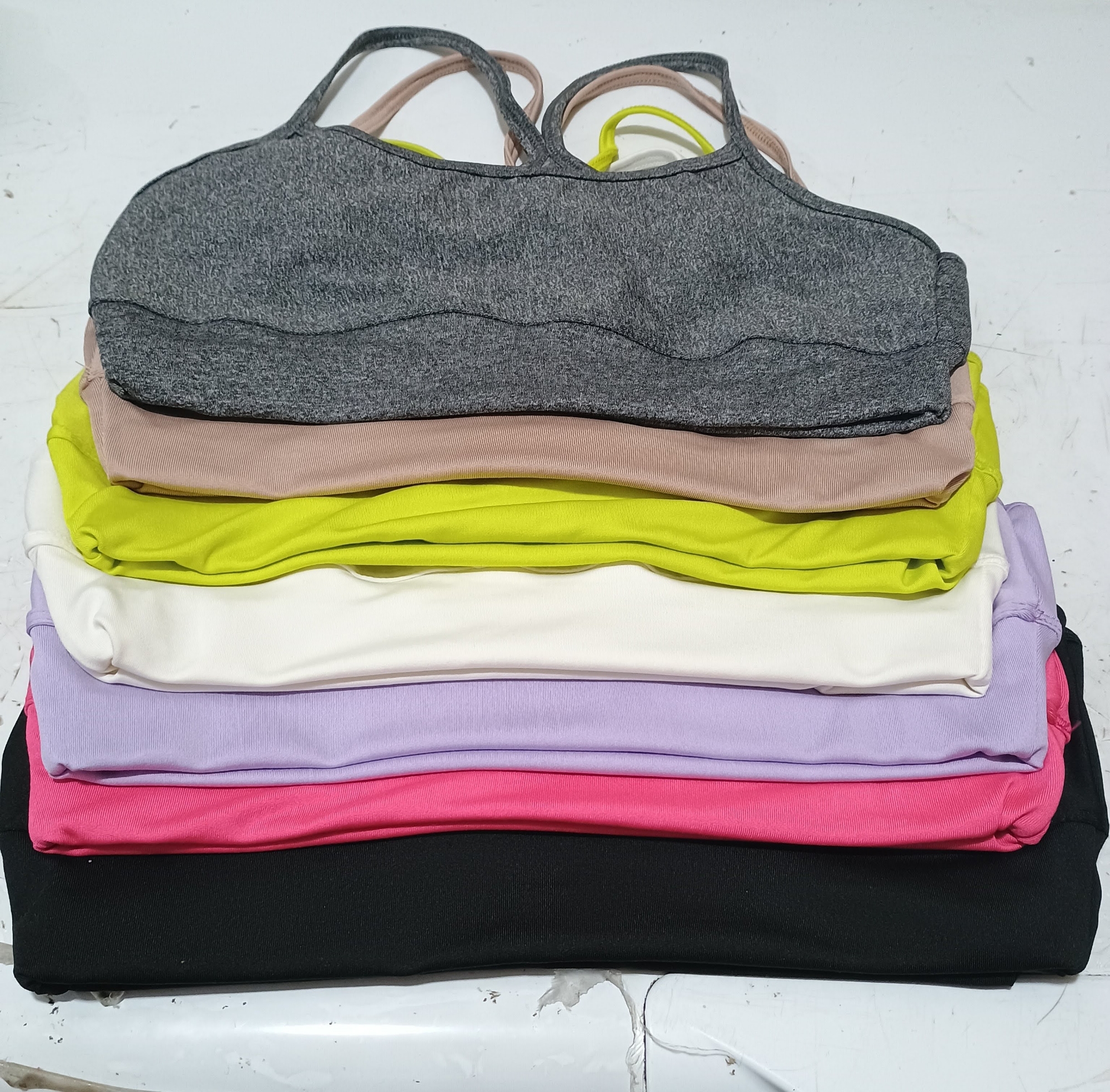 Top de Lycra Deportivo en Tipo Musculosa y Bretel - Imagen 2