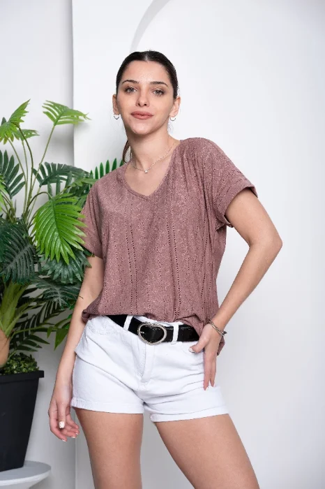 Remera Mng Japonesa Escote ((v)) Brodery Punto