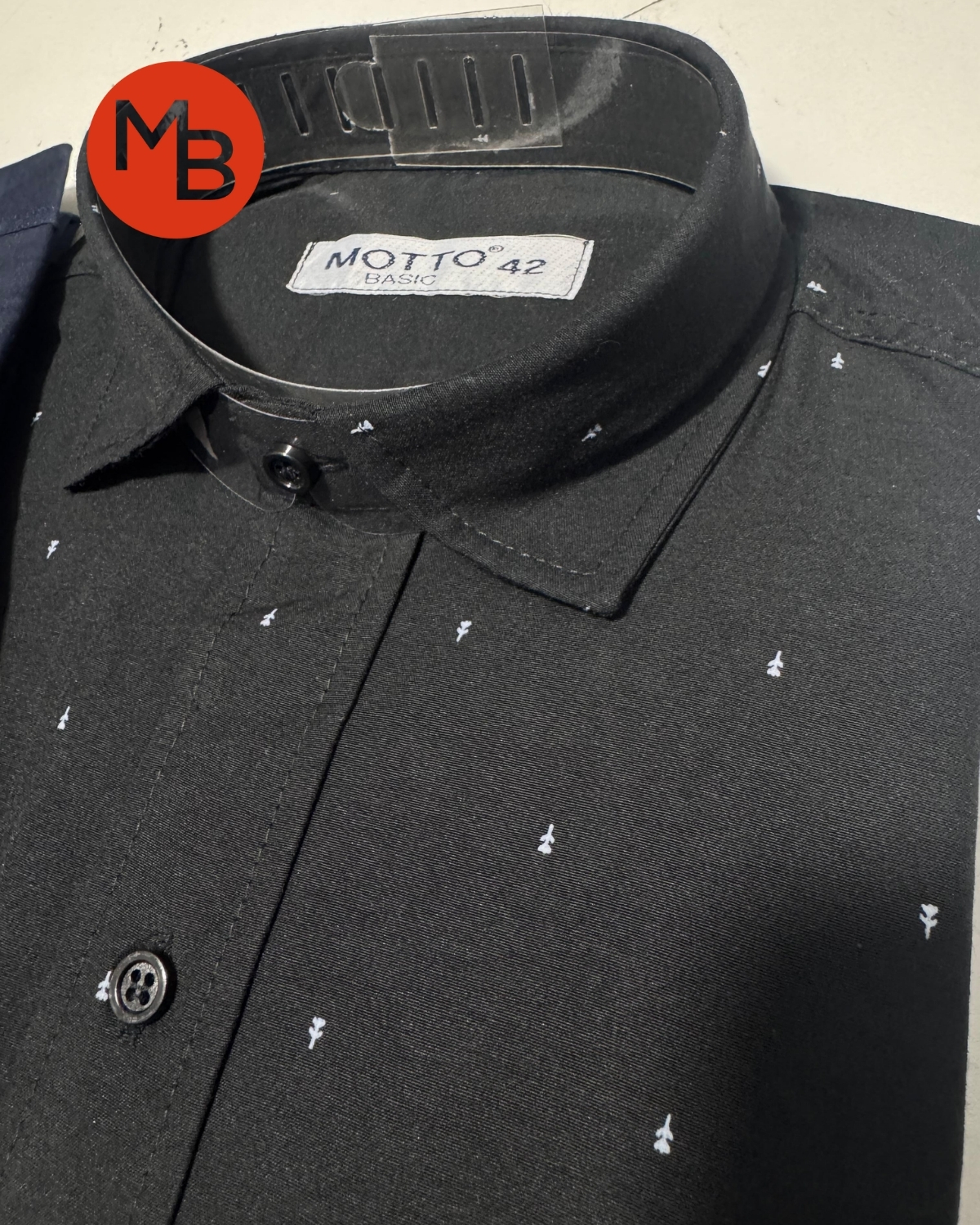 Camisa Elastizada Entallada Pintitas Hombre - 10.jpg