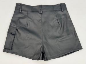 Short Pollera con Bolsillo Cargo de Cuerina - Miniatura 2