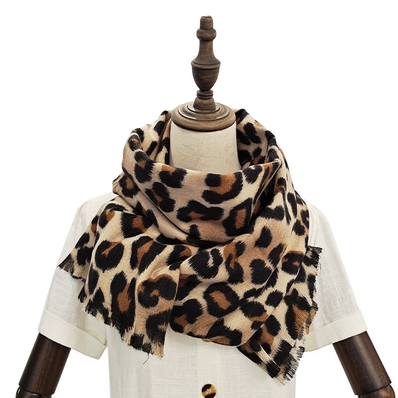 Ruana Pashmina Animal Print Grande 200x80cm - IMG_4519.jpeg