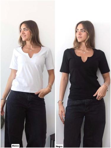 Remera More