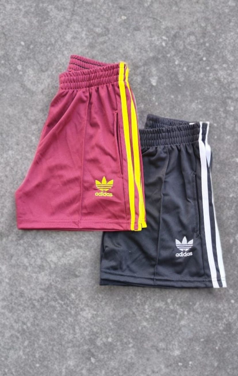 Short Adidas Bordado Premium - 18d2d1e6-9faf-4640-9b66-b9c32b06f86d.jpeg