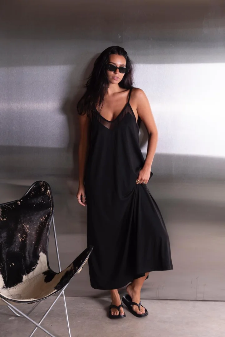 Vestido con Tul - WhatsApp%20Image%202026-10-20%20at%201.26.18%20PM%20(3).jpeg