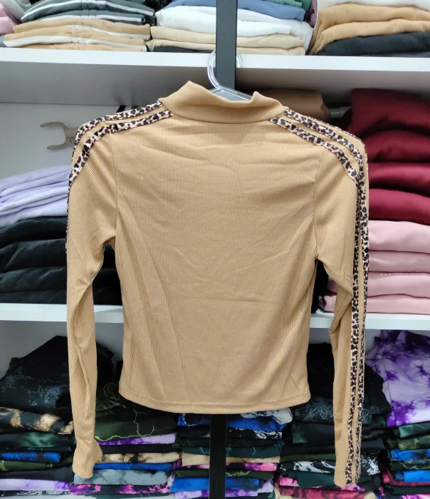 Remera C/ Tiras