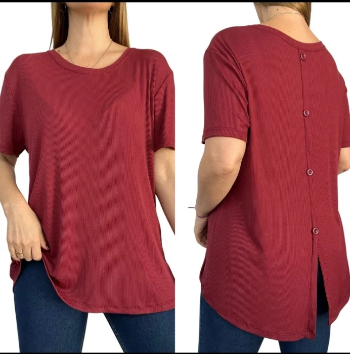 Remera con Botones