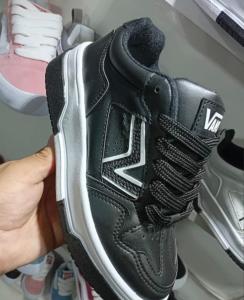 Vans u