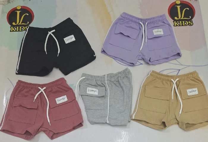 Short Cargo Nena con Línea Rustico Peinado