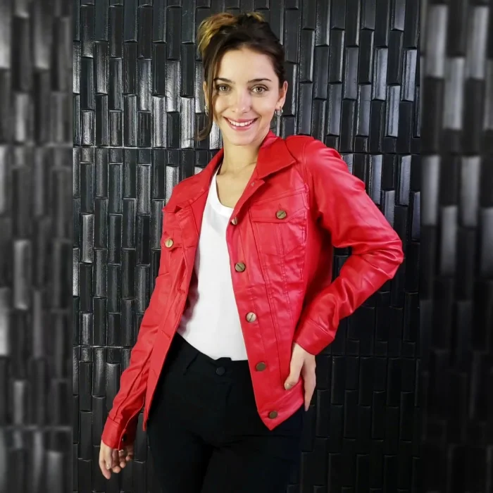 Campera "ruby" de Bengalina Engomada