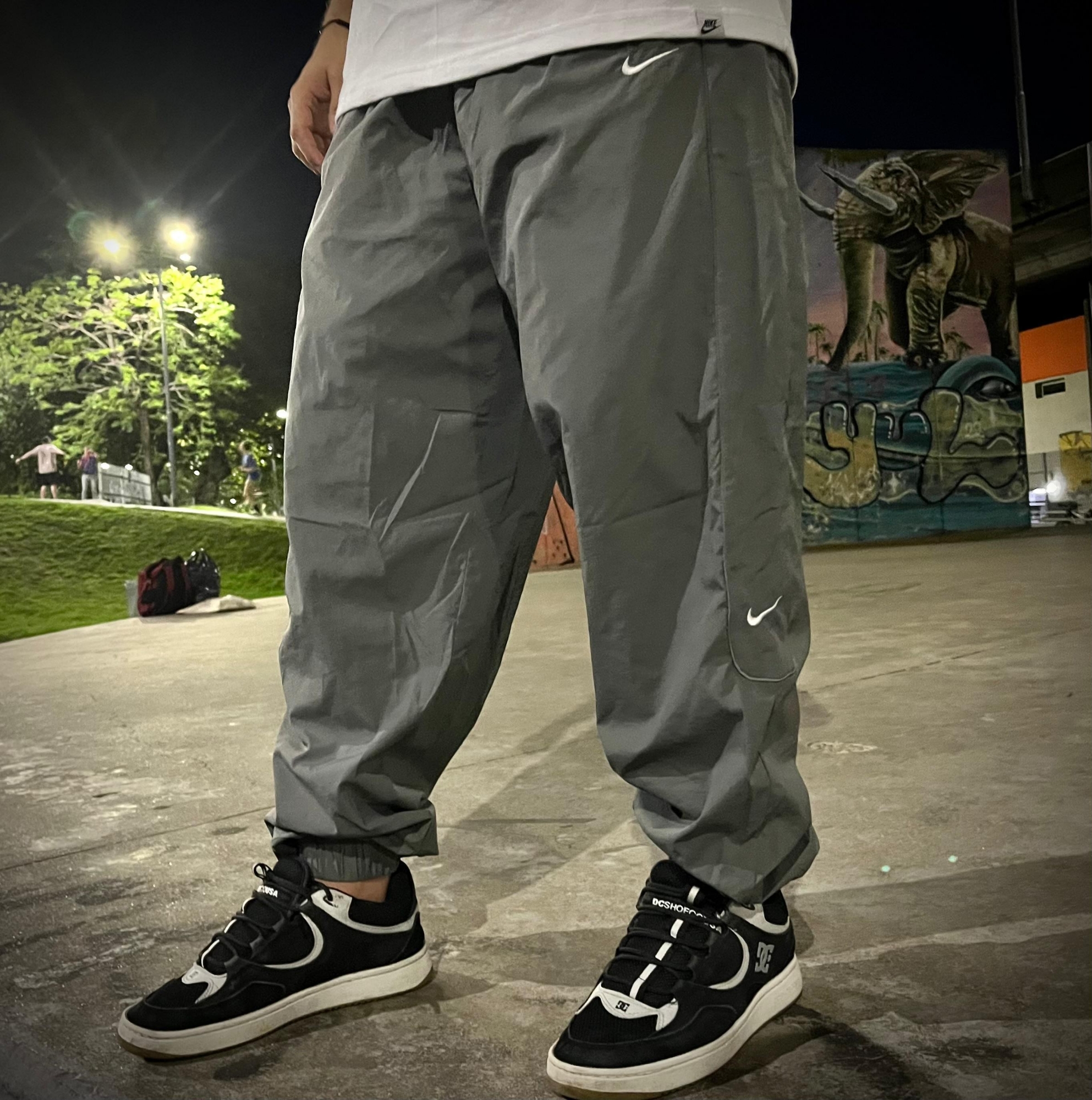 Pantalón Rompeviento N!ke Tracks - Imagen 3