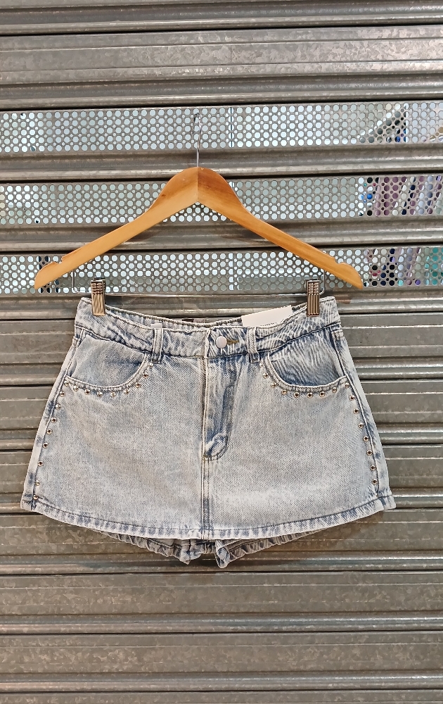 Skort Pollera Color Celeste con Tachas Tiro Alto Denim Rigido Premium - Imagen 3
