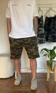 Bermuda Cargo Rustico Camuflada