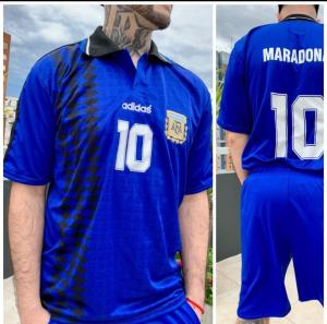 Camiseta. Maradona.