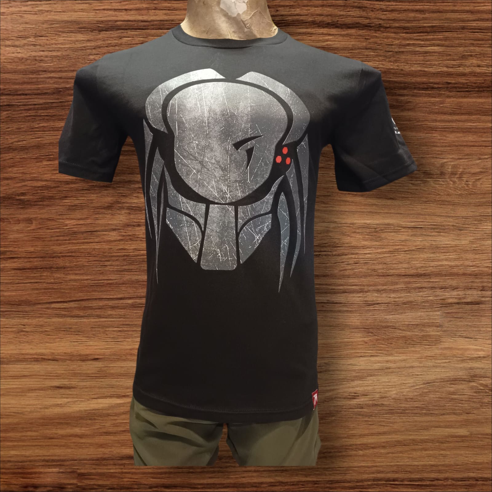 Remera Depredador - WhatsApp%20Image%202025-10-11%20at%2010.57.36.jpeg