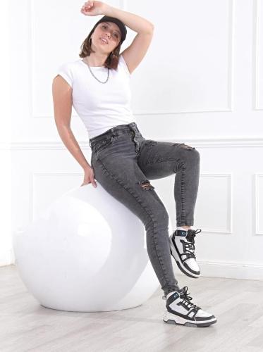 Jeans con Rotura - Miniatura 3