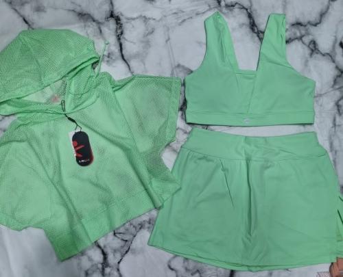 Conjunto Top + Pollera + Buzo 3 en 1 Marca Irun - Miniatura 4