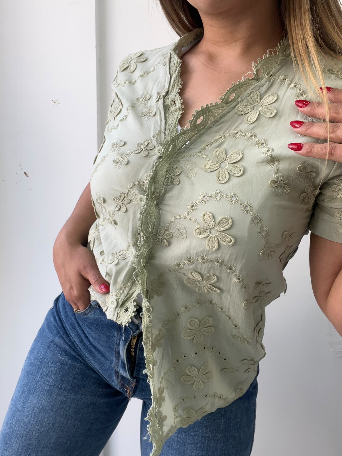 Camisa Bordada 3d Importada - a2bbb25d-9e61-41f6-8b71-29a80dc6e515.jpeg
