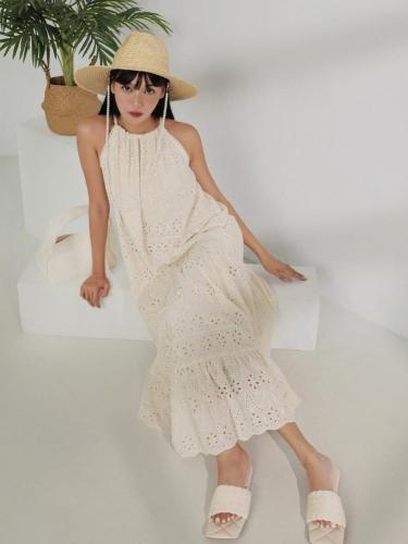 Art25 Vestido de Broderie