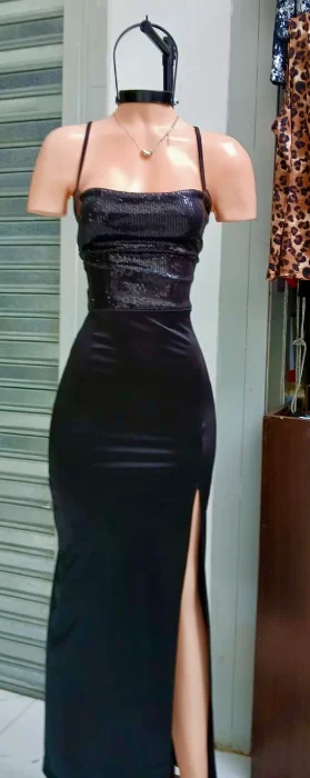 Vestido Largo Satén con Lentejuelas