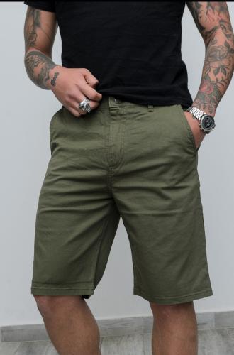 Bermuda Corte Chino Color Verde Militar