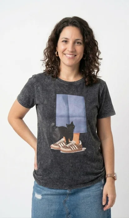 Remera Batik Gato Negro