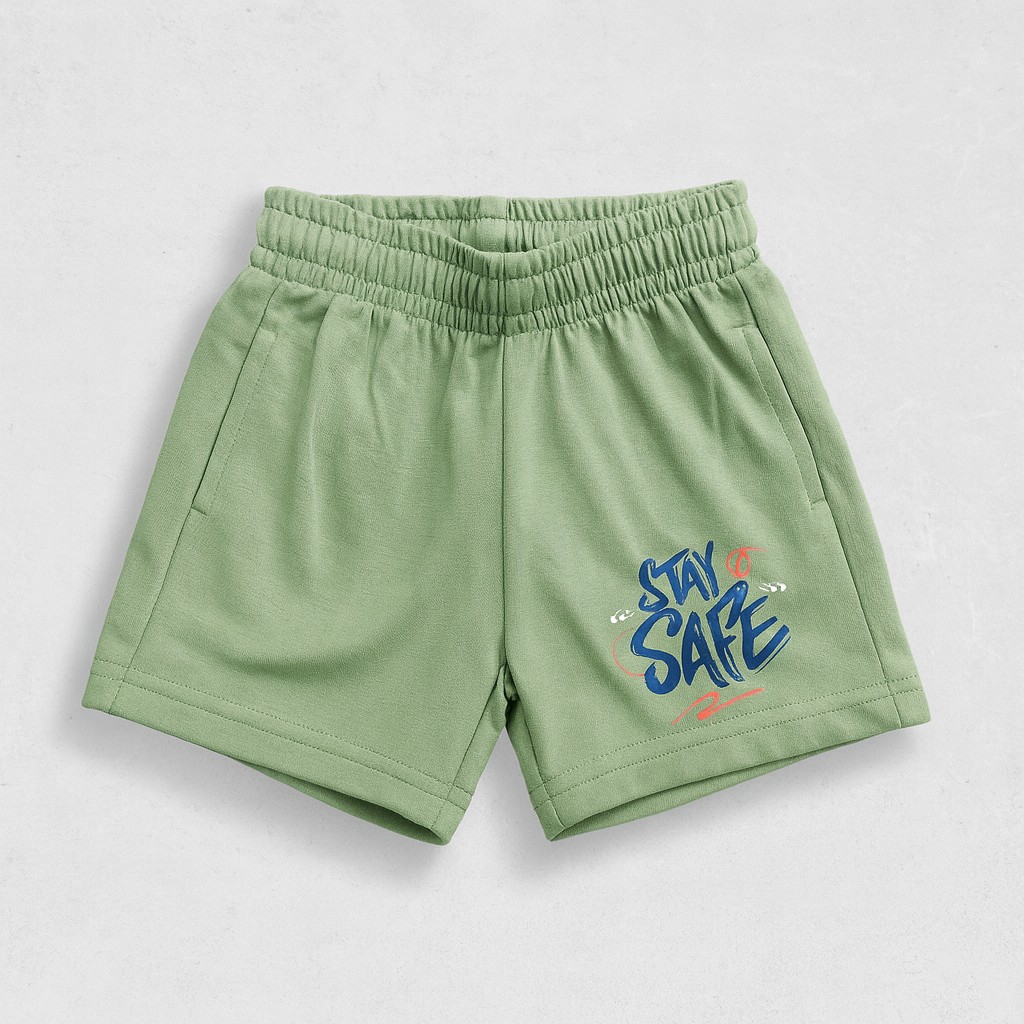 Short "stay Safe" - Imagen 4