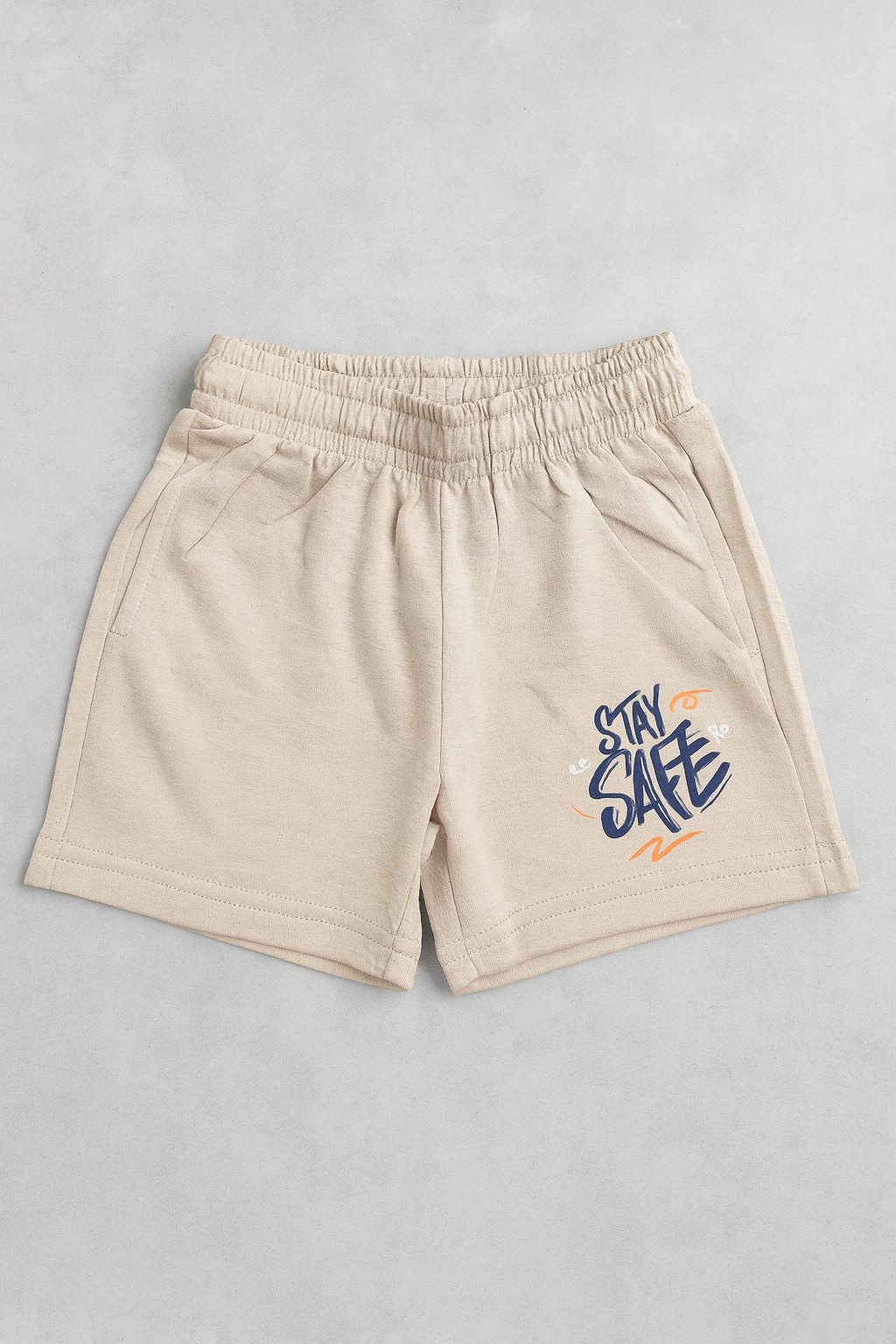 Short "stay Safe" - Imagen 5