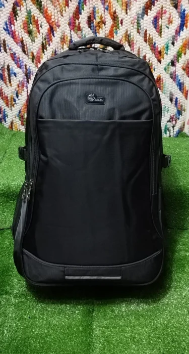 Mochila *viajera
 Reforzada de Hombre Super Grande  Impermeable Excelente Calidad.