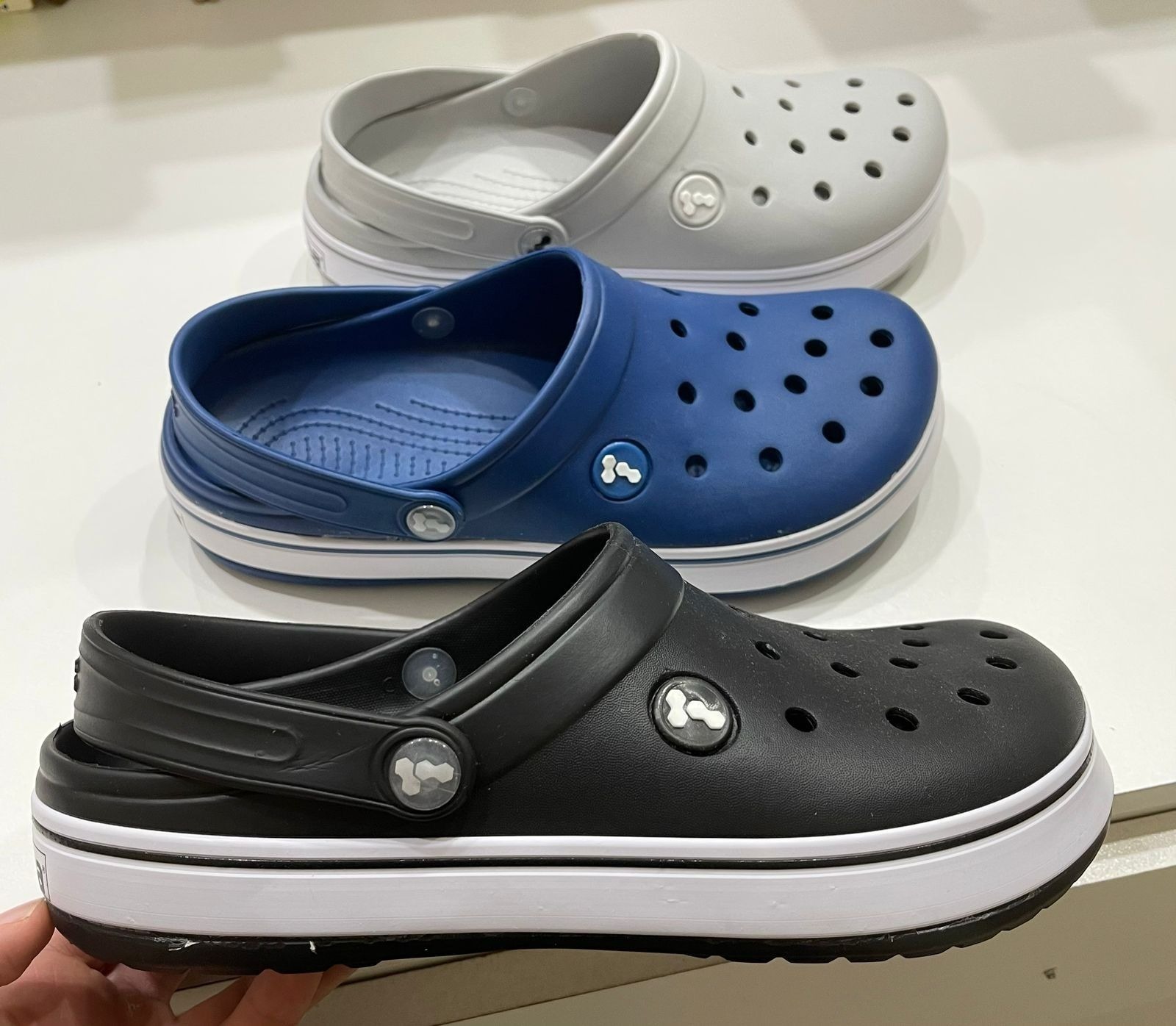 Suecos Harenna Goma Eva Crocs Art 241/242 - 241.jpg