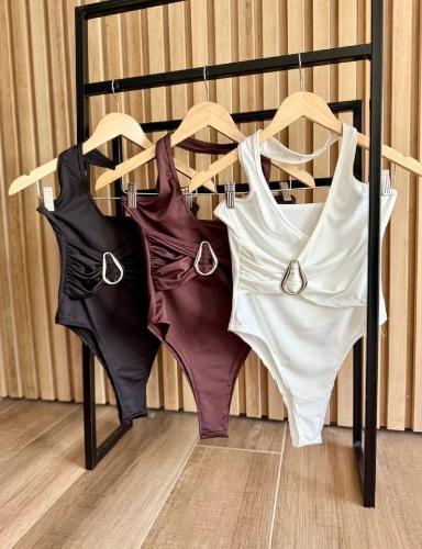 Body con Hebilla Microfibra