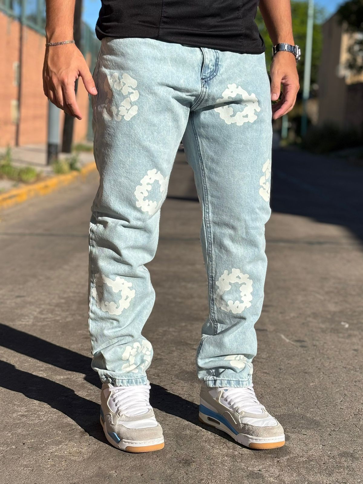 Jean Mom con Diseño Denim Tears (flores) - Imagen 2
