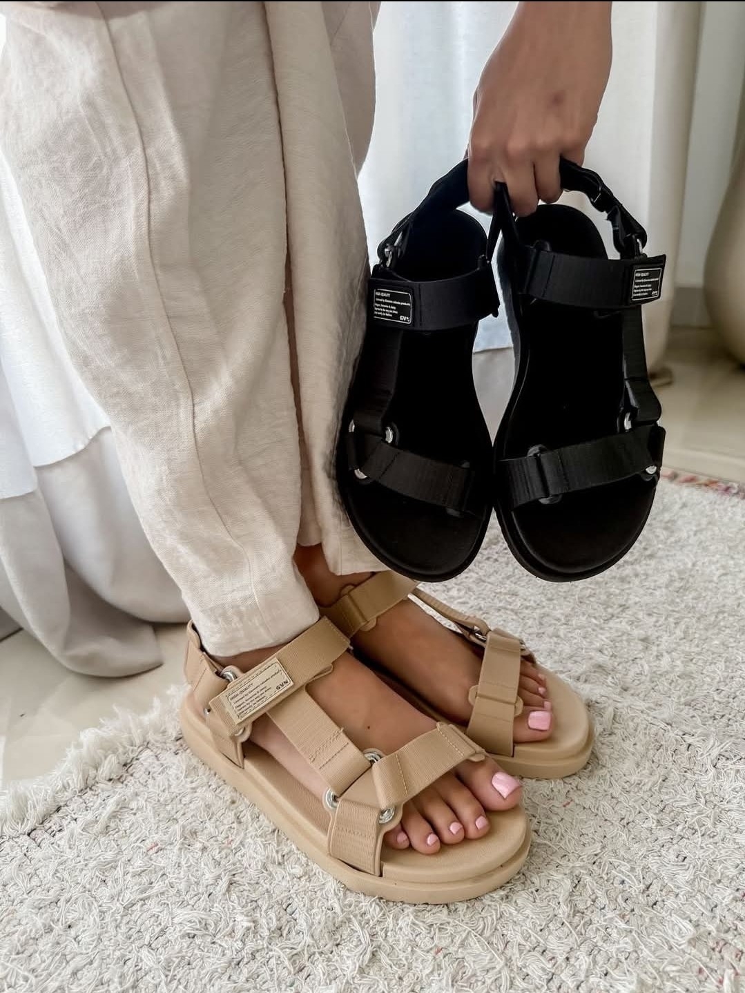 Sandalias Ojotas de Goma con Abrojo Teva Nara - Imagen 4