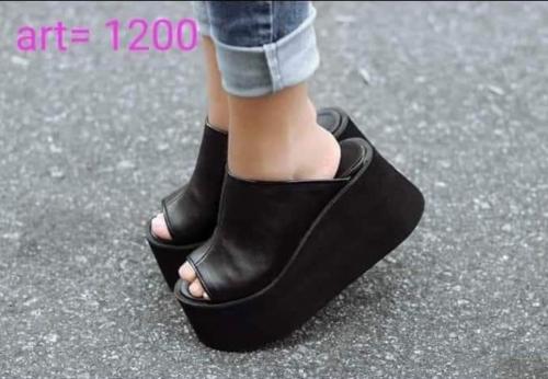 Sandalias Suecos Disponible para Envío Inmediata