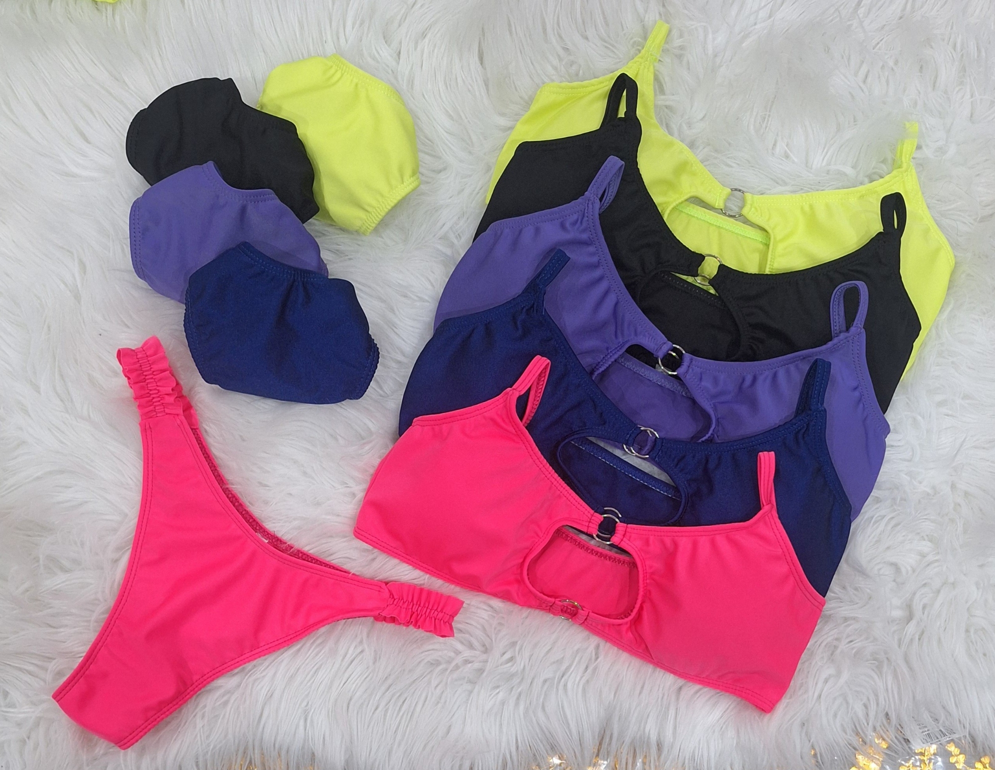Bikinis Lisas Temporada 2026 - 2027 - Imagen 2