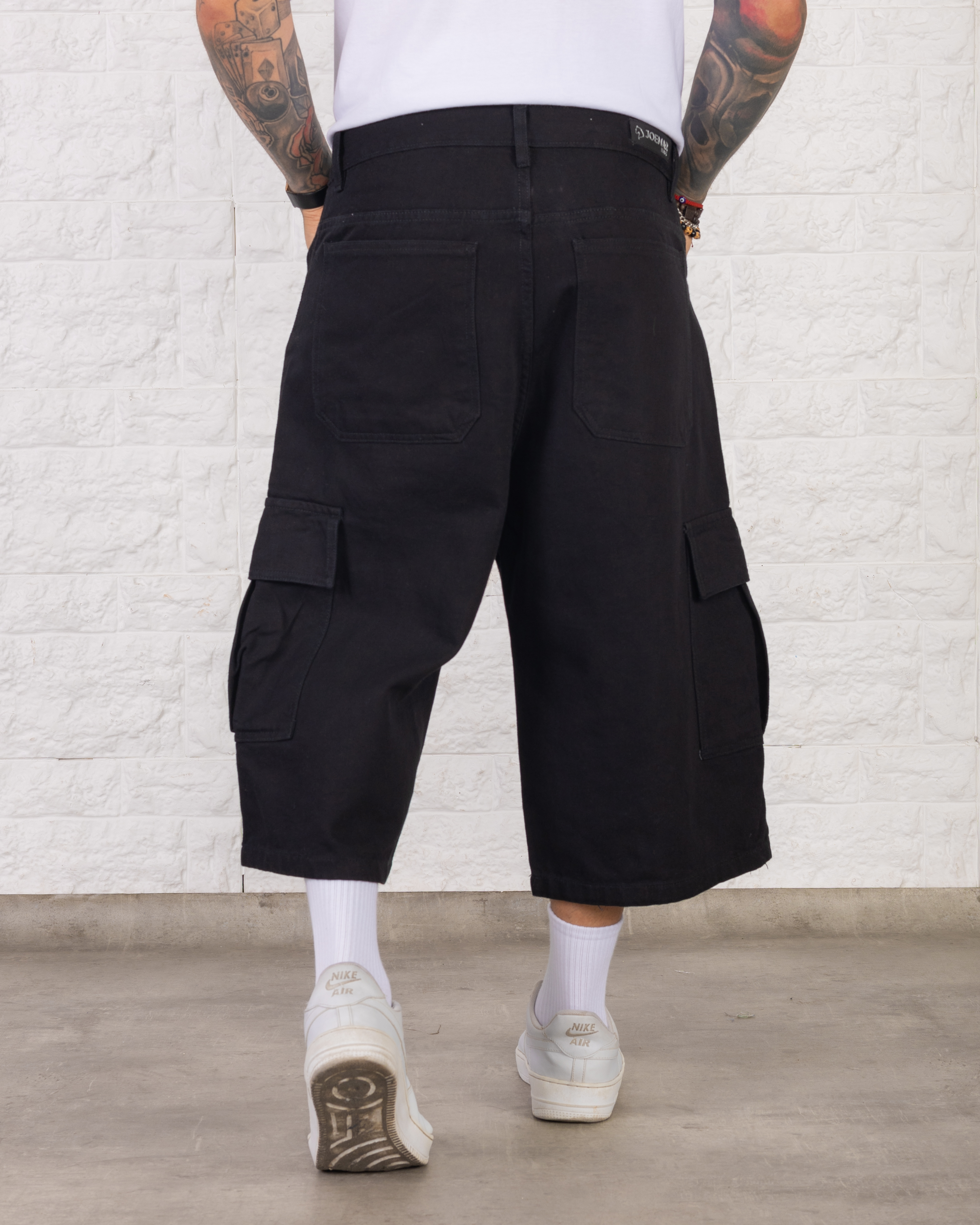 Bermuda Cargo Super Baggy Negro - frontal%20%20(5).jpg