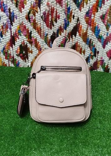Mochilas Linea Económica  de Cuero Pu.
