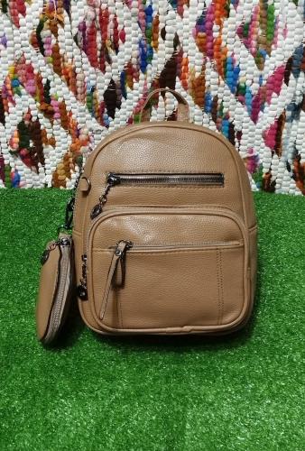 Mochilas Linea Económica  de Cuero Pu.
