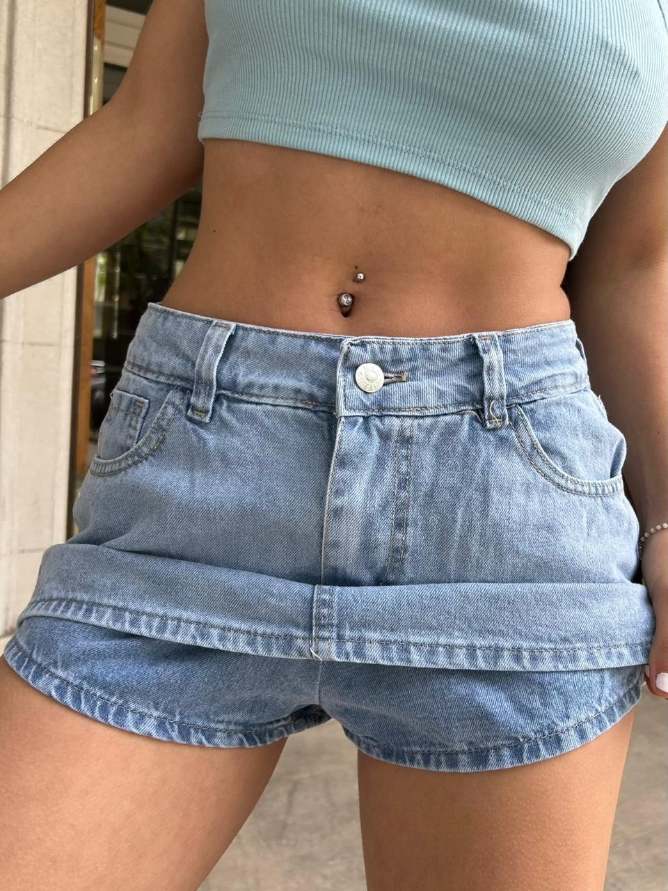 Short Pollera  Tiri bajo Celeste - Imagen 7