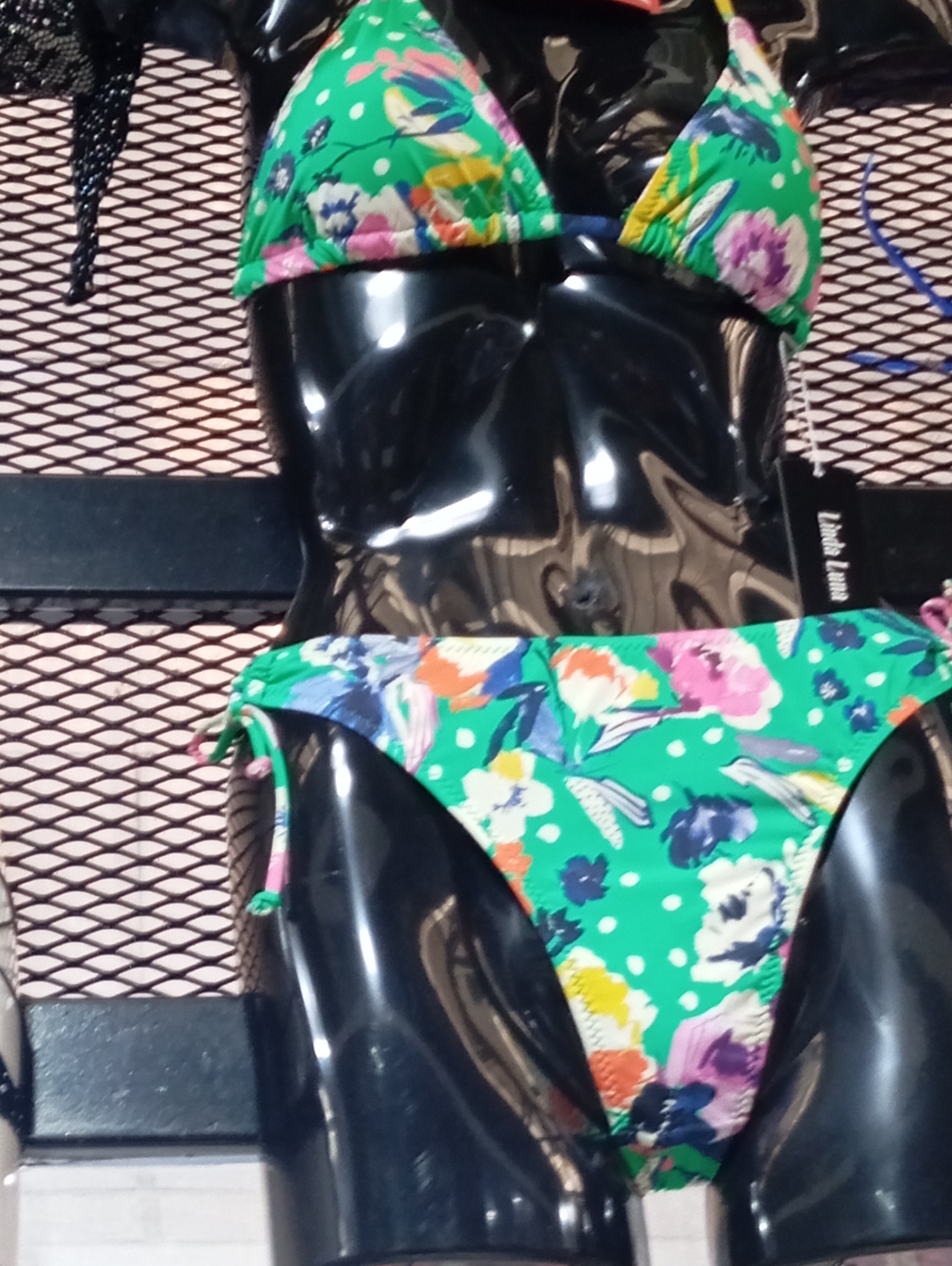Bikini - Imagen 3