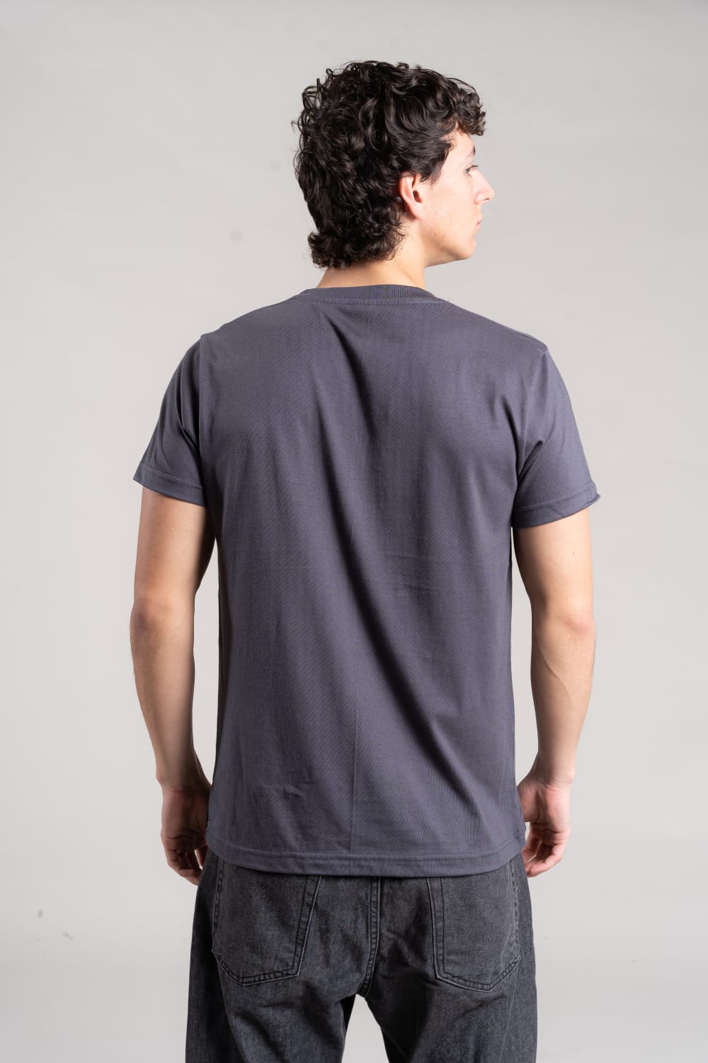 Remera Basica (raise Culture) - d8a8ab16-47a3-4df8-9073-90b292a1eb72.jpg