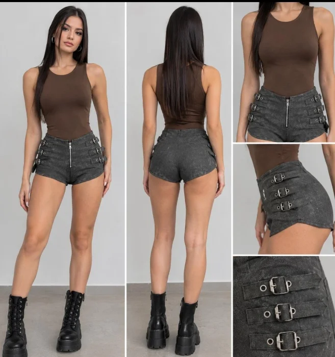 Short con Hebilla