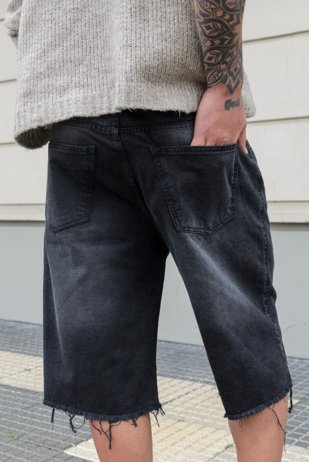 Bermuda de Jeans Baggy Láser. C/n  Fleco - Imagen 2