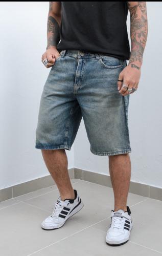 Bermuda de Jeans Baggy Láser Matizado