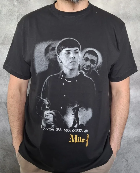 Remera de Milo J