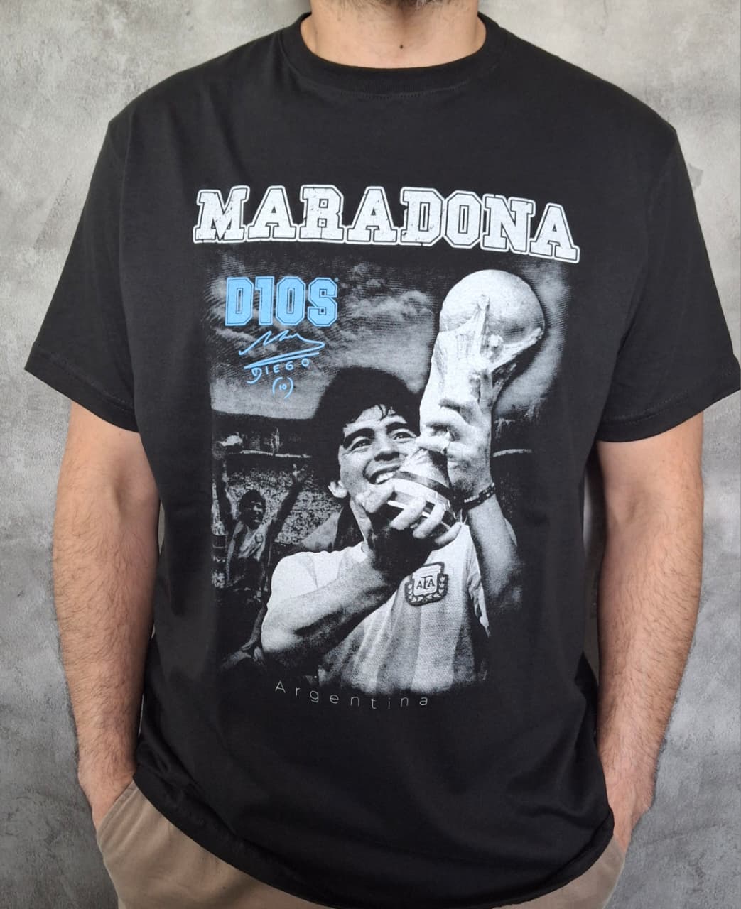 Remeras de Maradona - Imagen%20de%20WhatsApp%202025-10-15%20a%20las%2012.57.37_c2fbec49.jpg