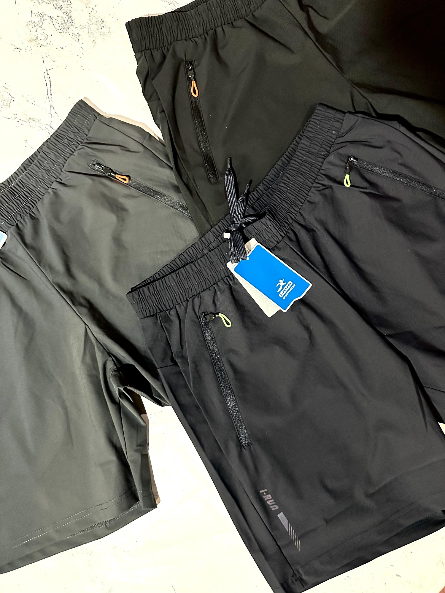 Shorts I-rún Deportivos Importado - Imagen 2