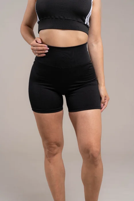 Short Basico de Lycra Yoga Premium