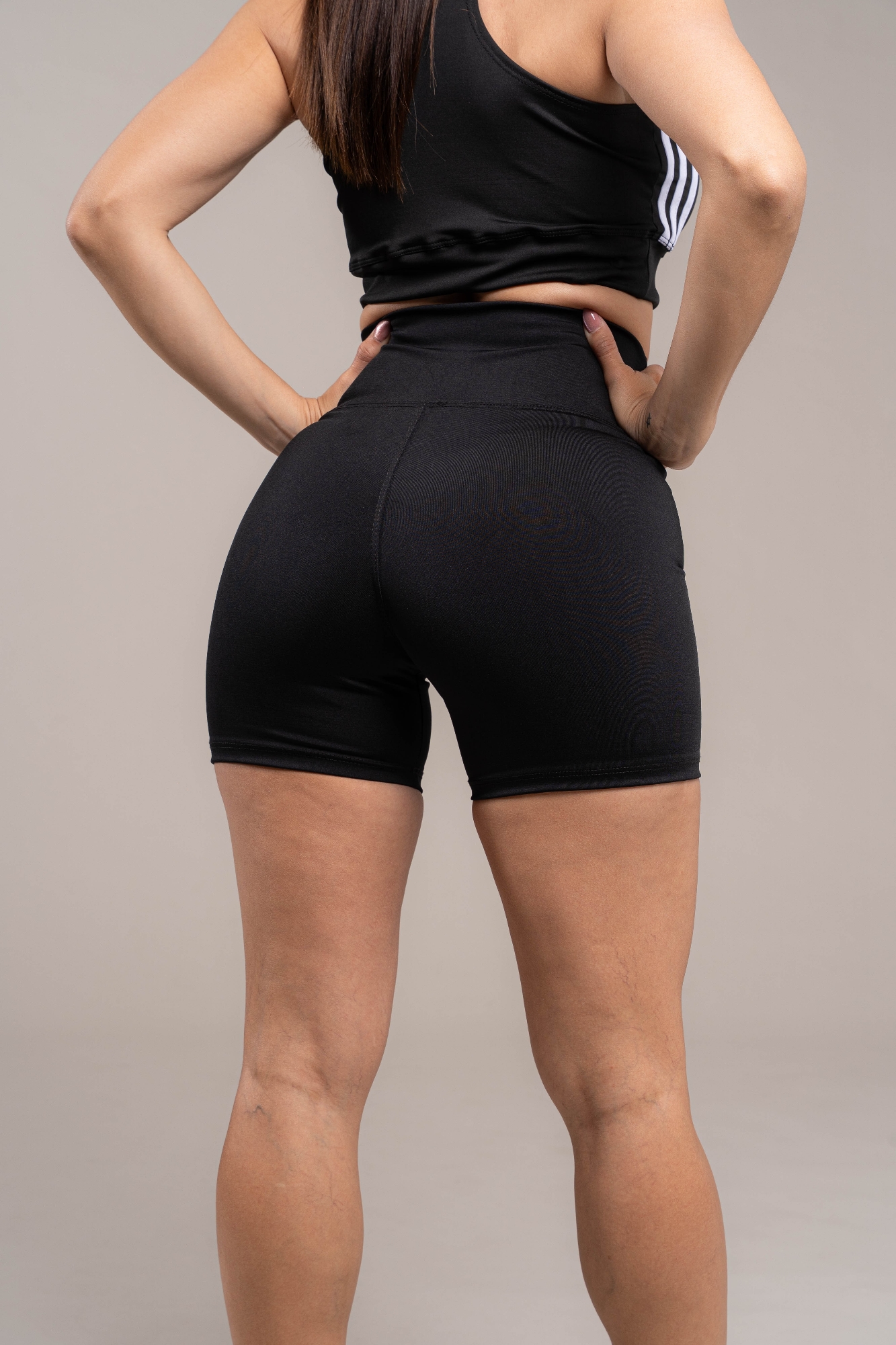 Short Basico de Lycra Yoga Premium - Imagen 2