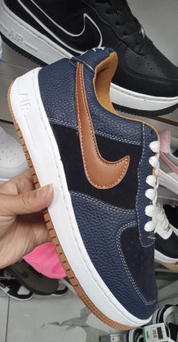 Air Forcé Bic. Azul Marino
